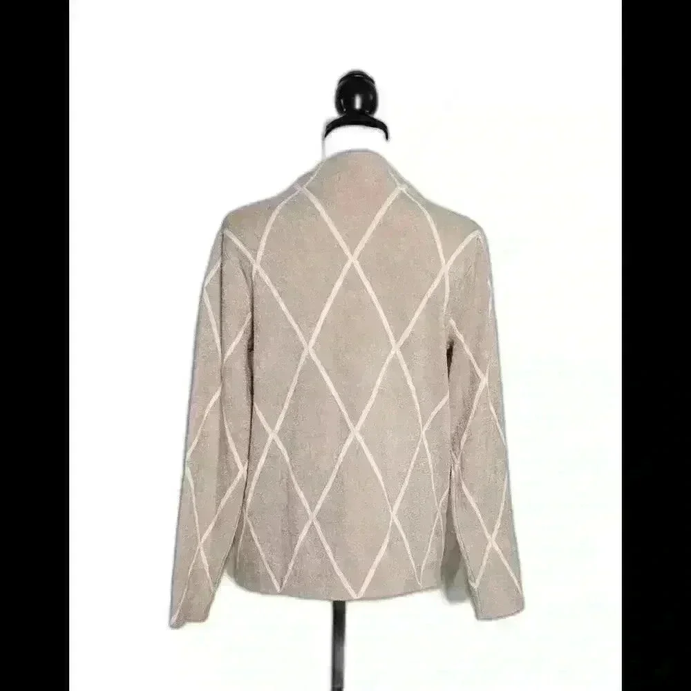 Cozy Diamond Patterned Knit Sweater - Perfect for Layering